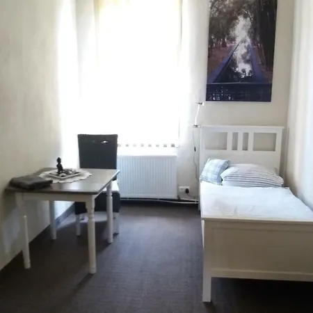 Cafe Kies Zimmervermietung Privatunterkunft *